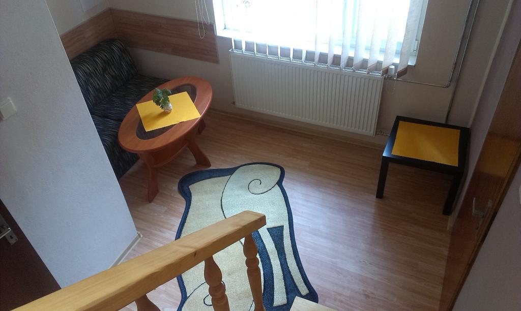 Penzion Marina Pri Slovenskej Restauracii Brezno Zimmer foto