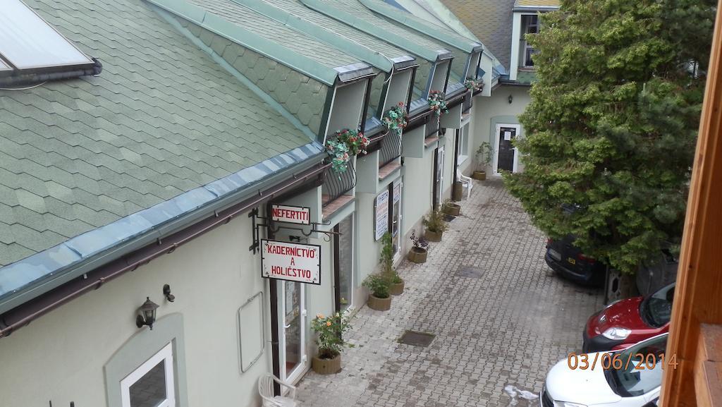 Penzion Marina Pri Slovenskej Restauracii Brezno Zimmer foto