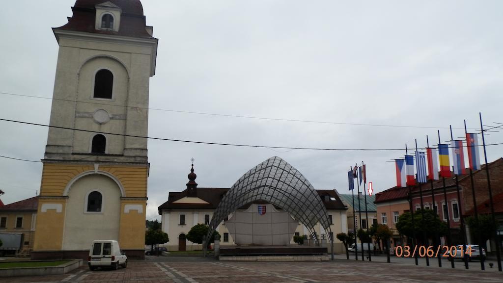 Penzion Marina Pri Slovenskej Restauracii Brezno Zimmer foto